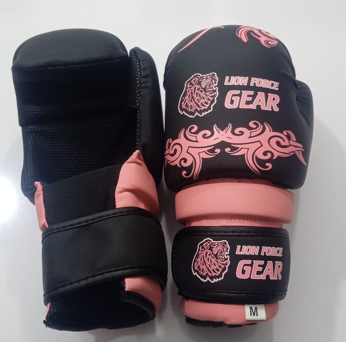 TRIBAL POINTS FIGHTING GLOVES Black and Pink