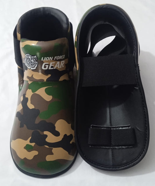 CAMO RANGE KICKS